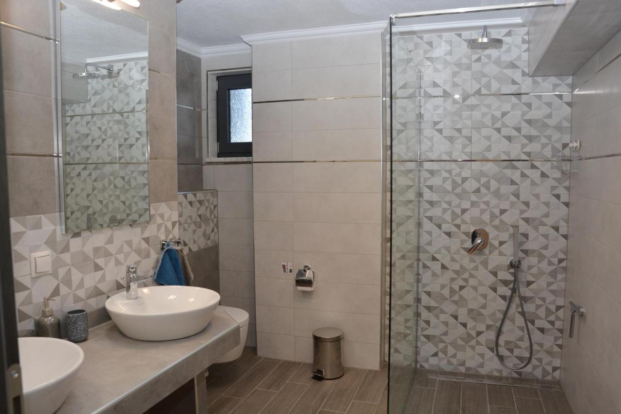 Pegasus Sea View Luxury Apartments Nea Vrasna Exterior photo