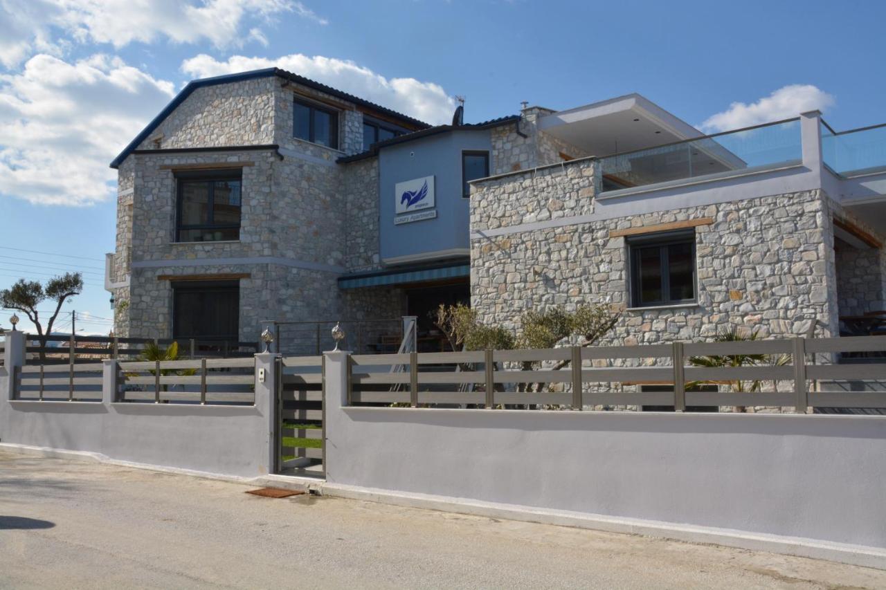 Pegasus Sea View Luxury Apartments Nea Vrasna Exterior photo